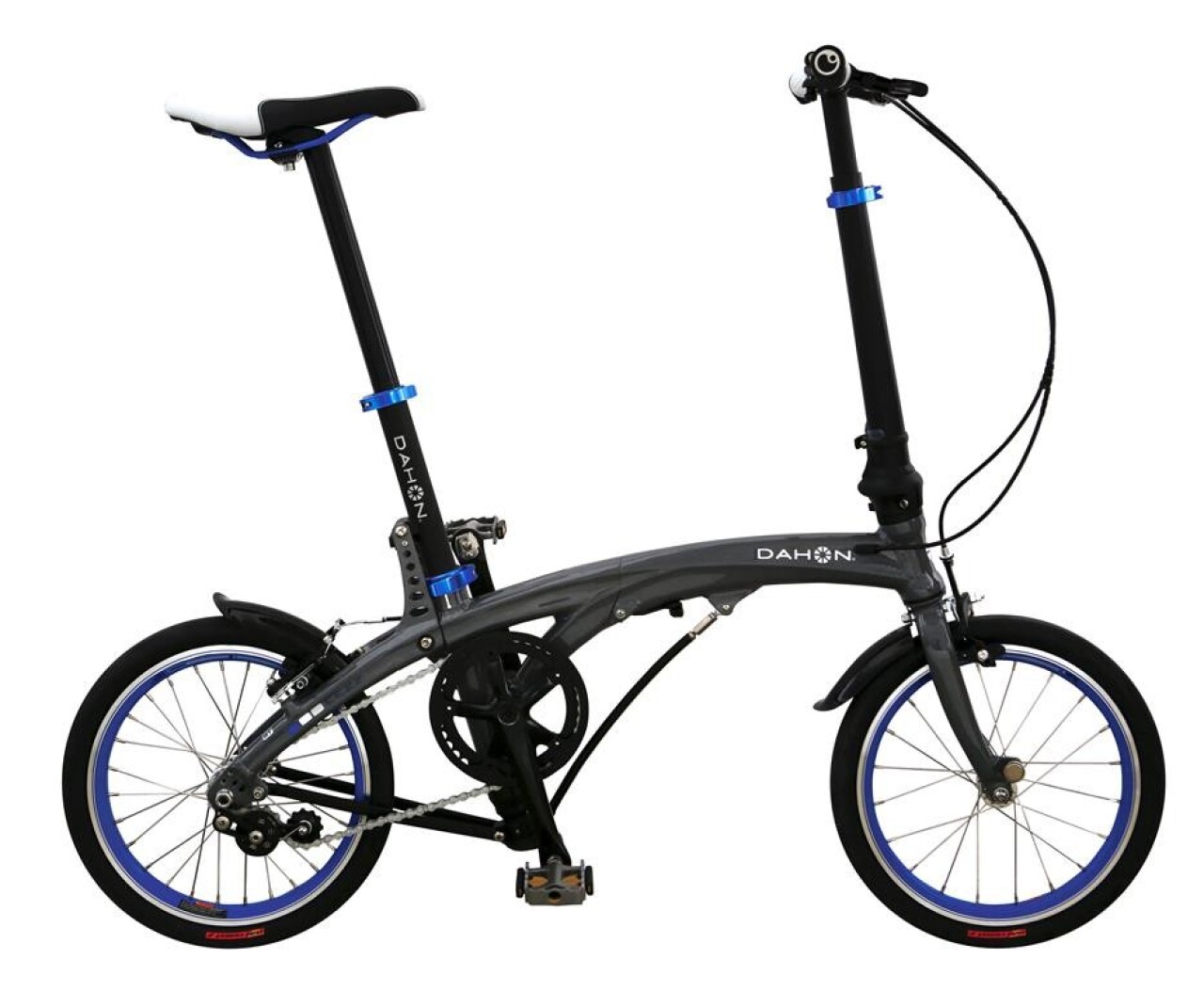 EEZZ (2014)
EEZZ (2014)