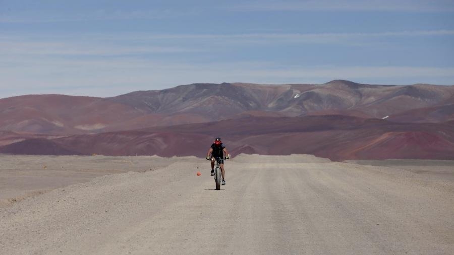 Немецкий велосипедист покорил рекордную высоту