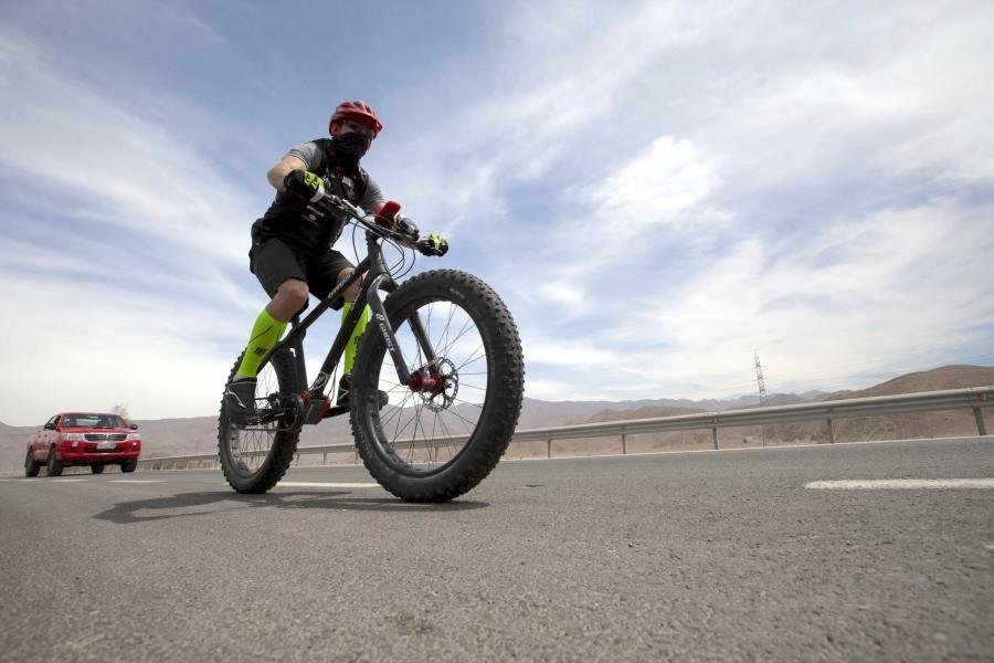 Немецкий велосипедист покорил рекордную высоту