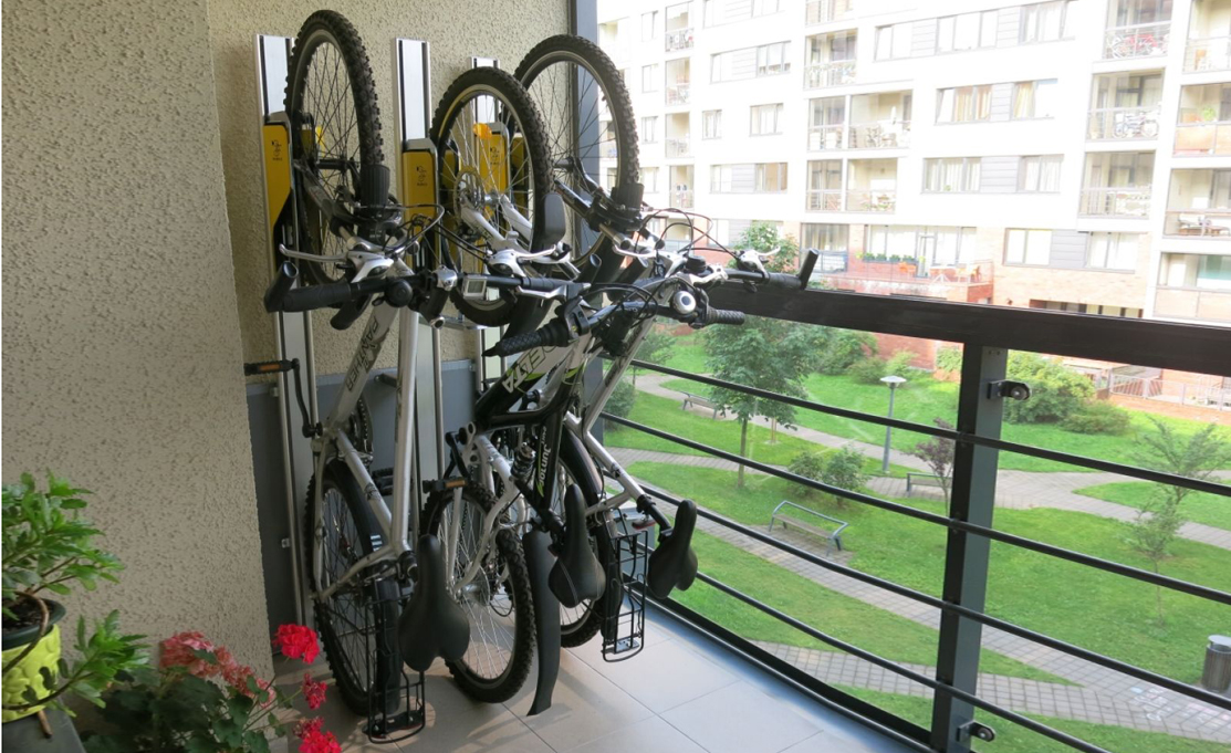 велосипед на балконе