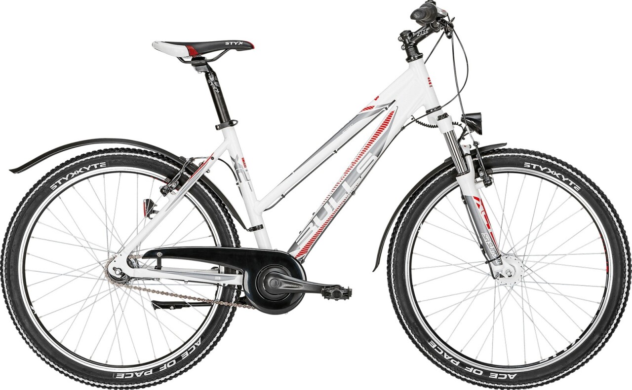 

Sharptail Street Lady (7G) (2014)