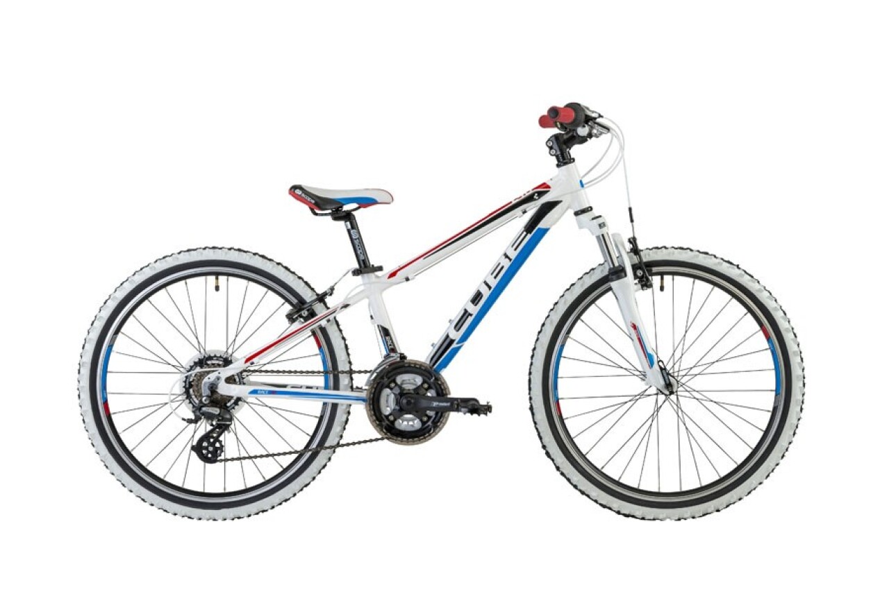 

Voltage YZ 0.2 (2015)