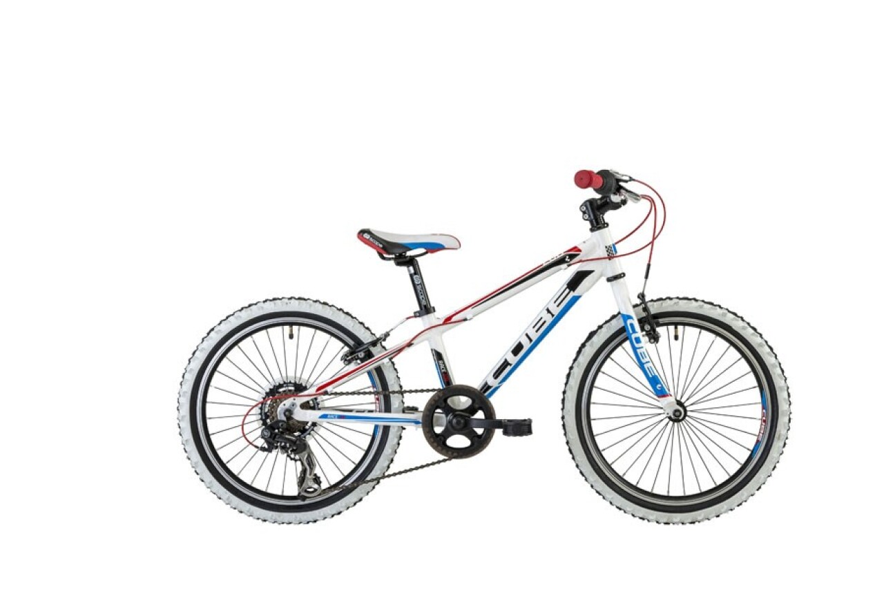 

Voltage YZ 0.1 (2015)