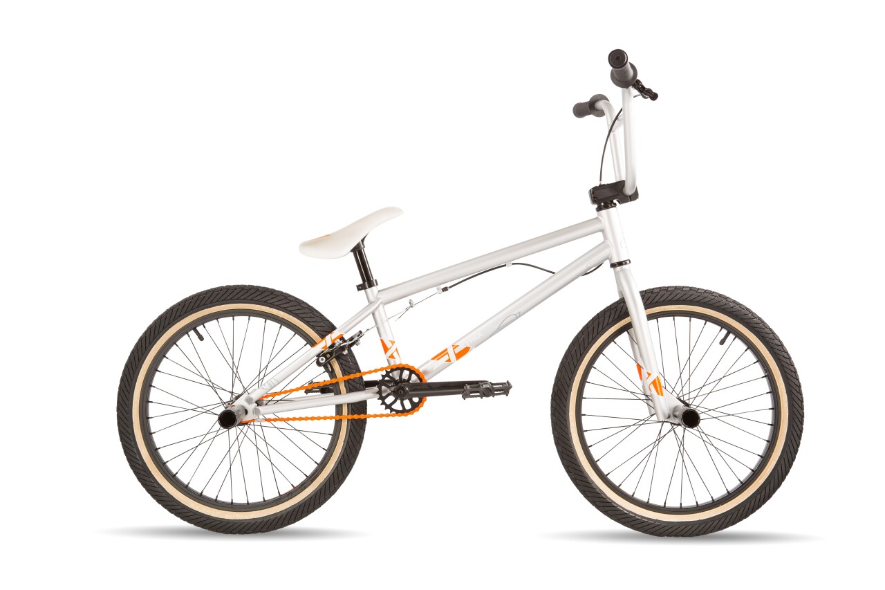 

XtriX 30 (2016)