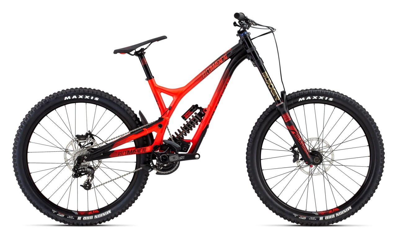 

SUPREME DH V4 ESSENTIAL ROCKSHOX 650B (2016)