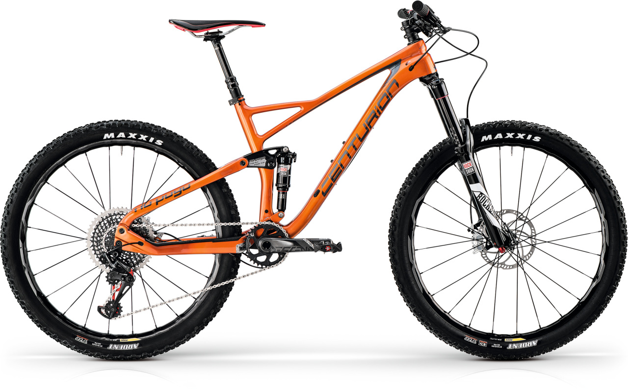 

No Pogo Carbon 3000.27 (2017)