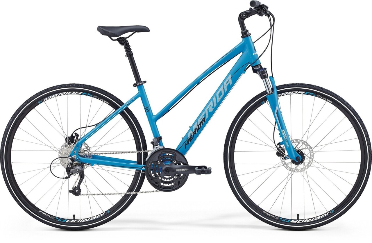 

Crossway 40-D Lady (2016)